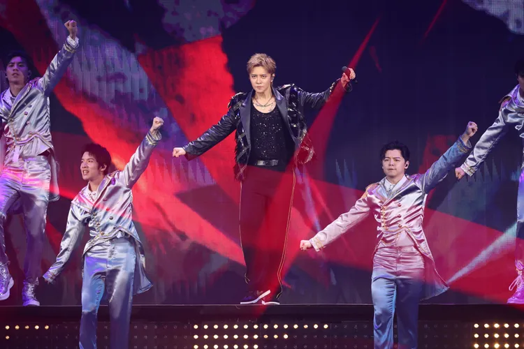 羅志祥開唱連續15分鐘唱跳，展現驚人體力。彭欣偉攝