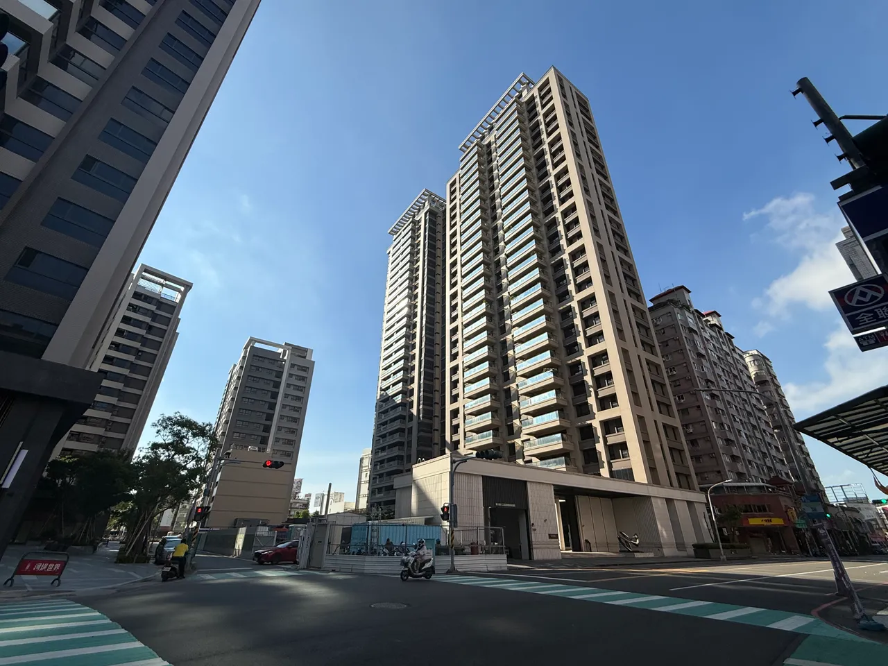 河堤社区中古屋普遍落在2-3字头。叶家铭摄