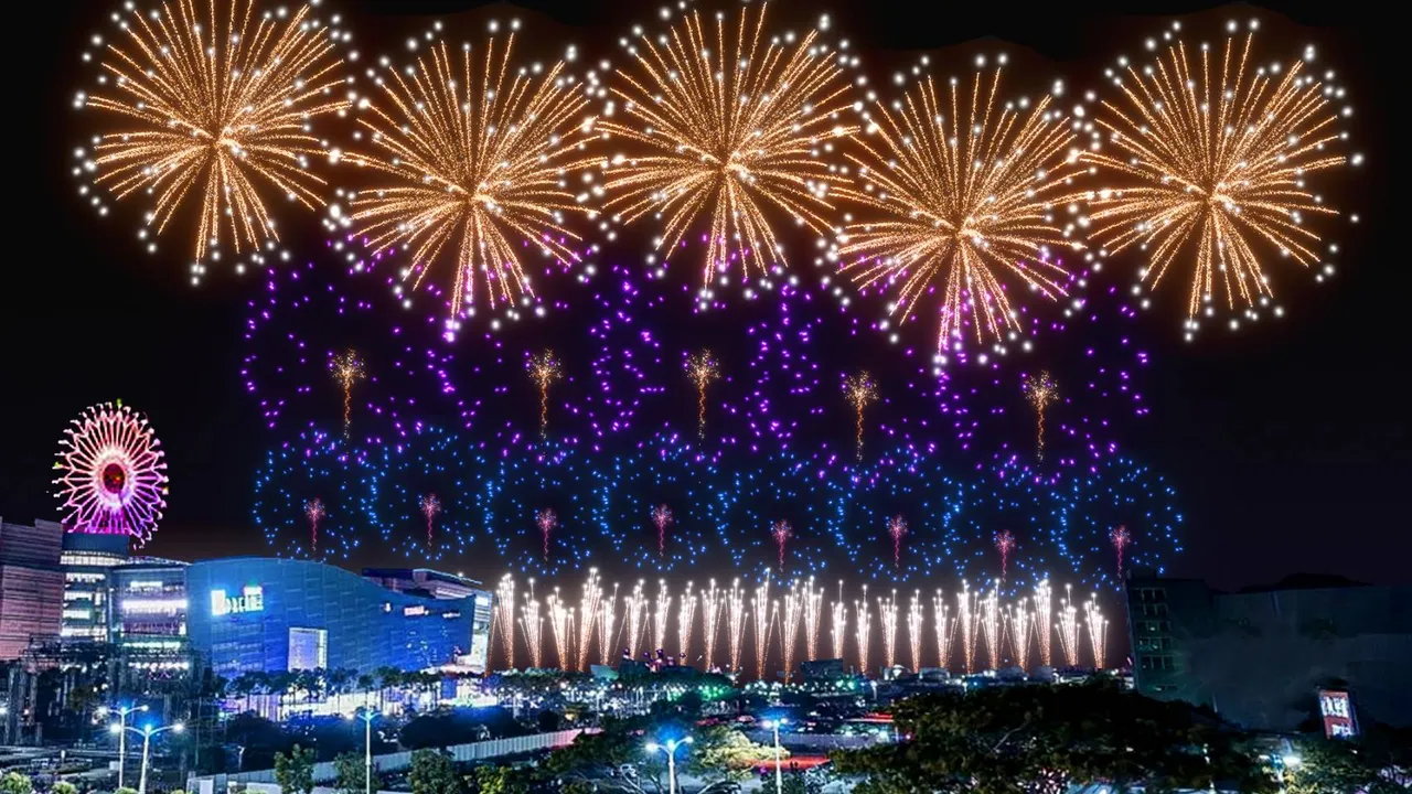 2026高雄跨年花火以几何线条构筑光之网络，在夜空中绽放出高雄智慧城市的软实力。高雄市政府提供