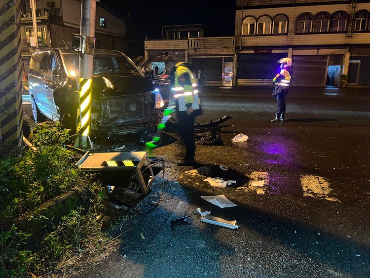 執行蕭美琴勤務遭撞　24歲警腹部血肉模糊！手術後轉院