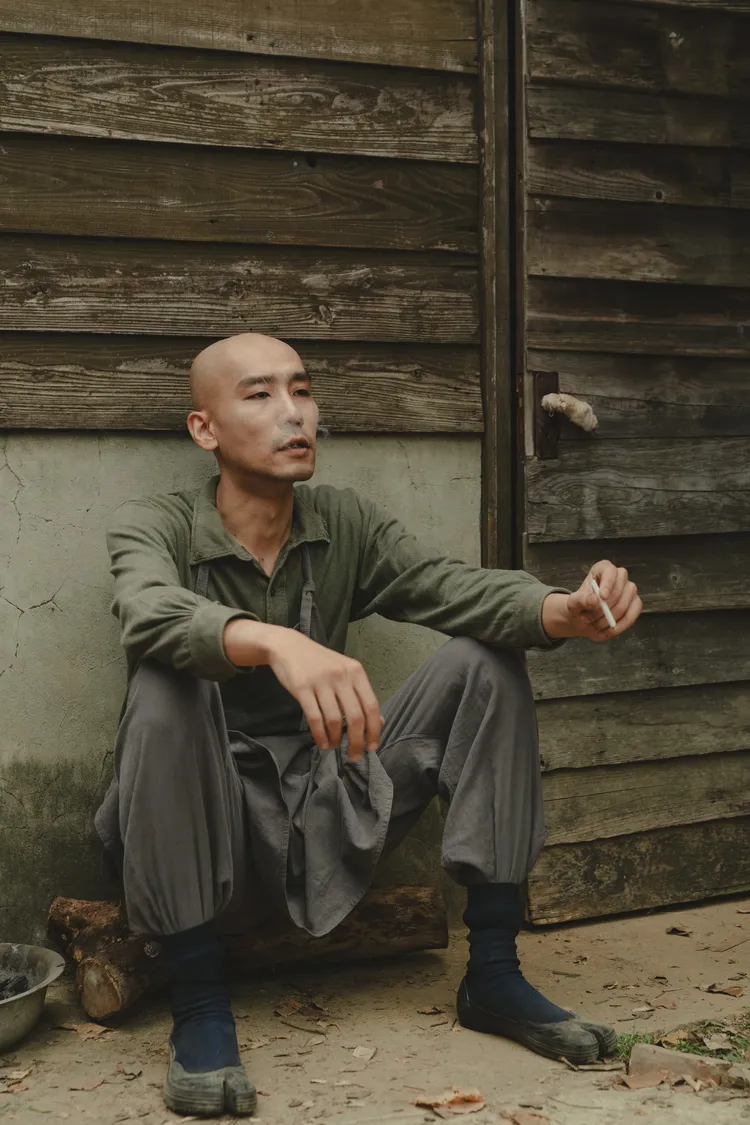 林道禹飾演「陰間擺渡人」。華文創提供