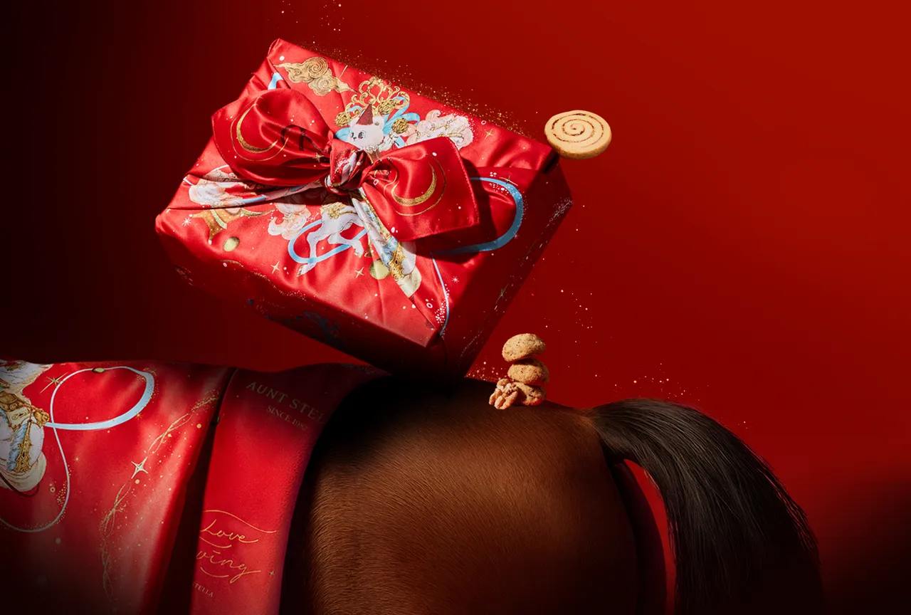 「春舞之锦」结合原木与织布的高雅设计，打造节庆赠礼的极致品味。业者提供