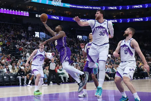 聪明哥这回不聪明了！一个手势百万台币飞了