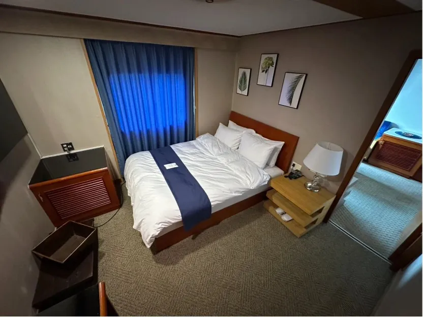 八重山丸渡輪內裝。華岡集團