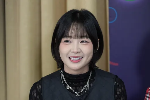 一律阻挡！篮篮被问绯闻男友、胡瓜「袭胸」全避谈　仅说「这事」