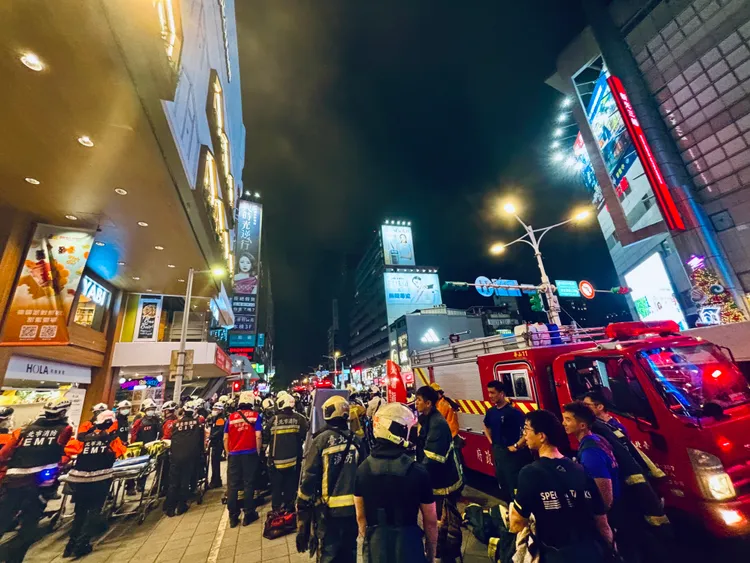 中山驚傳砍人事件，現場聚集大批警消。邱筠媜攝