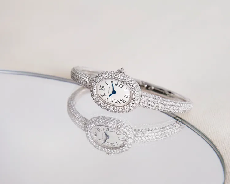 卡地亞Baignoire腕錶小型款，31.4*23.1mm，石英機芯，262萬元。品牌提供