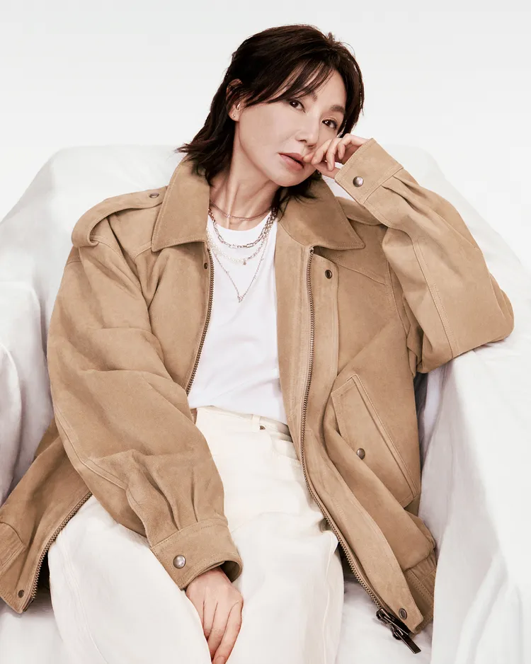 61歲張曼玉近照曝光。翻攝臉書