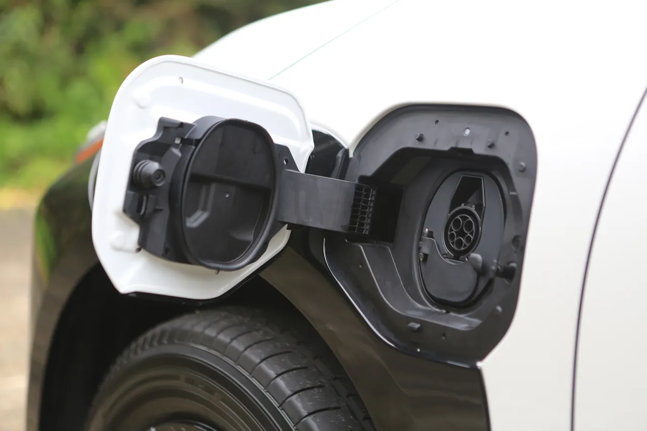 小改款bZ4X的DC快充最大功率提升到160kW，10～80%约28分钟即可完成。林浩升摄