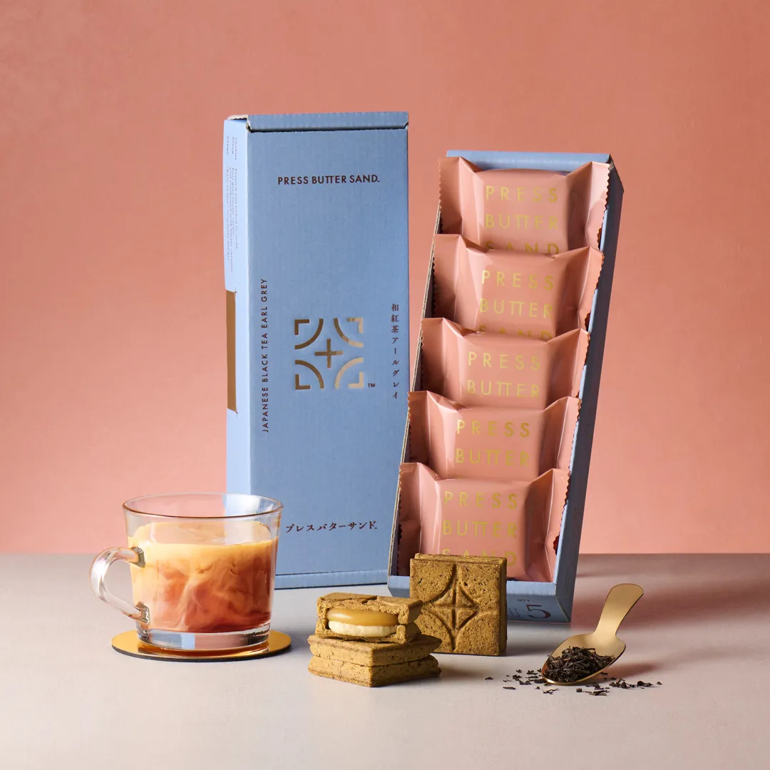 PRESS BUTTER SAND全新風味《和紅茶風味》2026/1/6優雅開賣，一盒5 入售價580元。業者提供