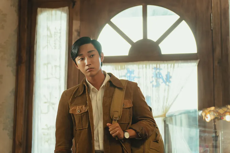 振永苦練中文練唱。索尼提供