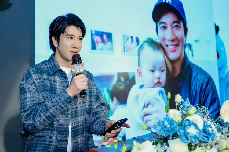 王力宏昨以春暉博愛愛心大使身分出席《有你才有家》公益觀影會。西東音樂提供