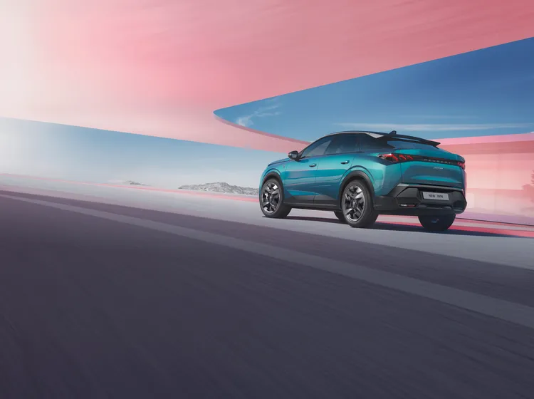 即日起入主3008指定車型，即可享最高「2次原廠萬級定期保養」禮遇。原廠照片