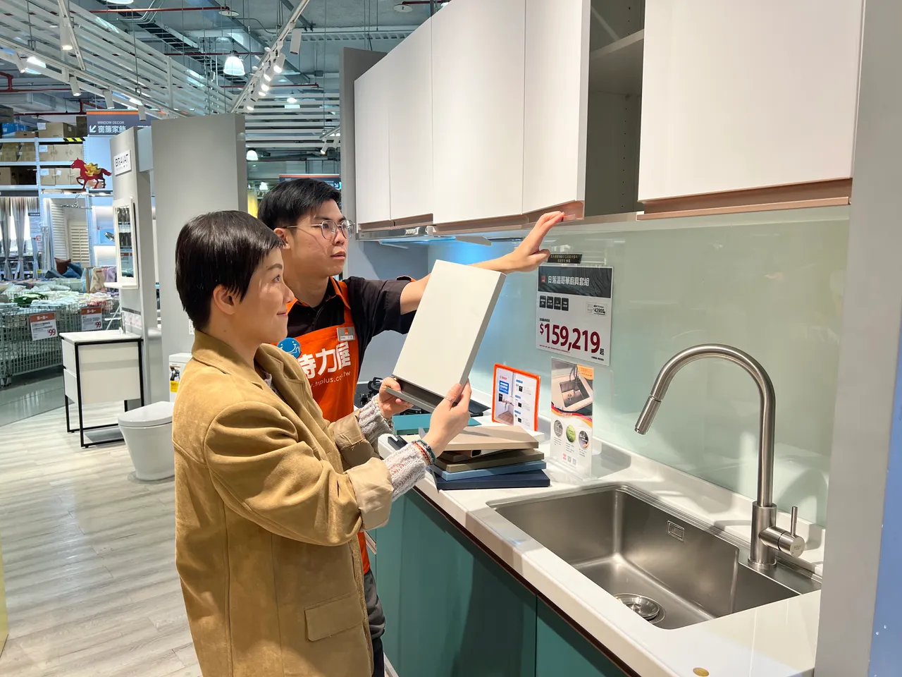 特力屋建议年前尽早规画居家焕新规划的「阶段性准备」。特力屋提供