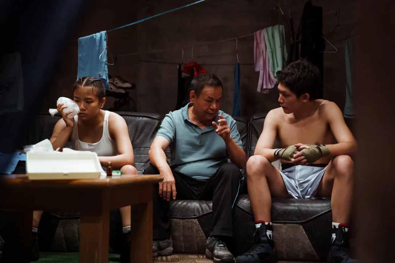 林怡婷（左）在《恨女的逆袭》中有多场与蔡振南的精彩对戏。华映提供