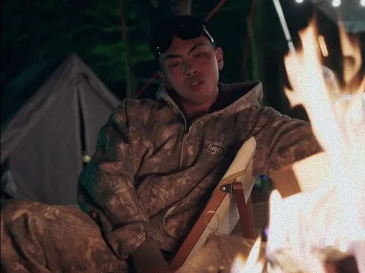 才发片就经历丧父之痛　台饶歌手赤裸藉《粪》顿悟人生哲学