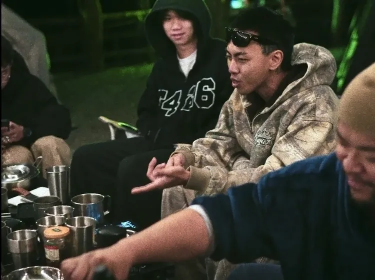 栗子為MV解鎖人生露營體驗。不能想太多提供