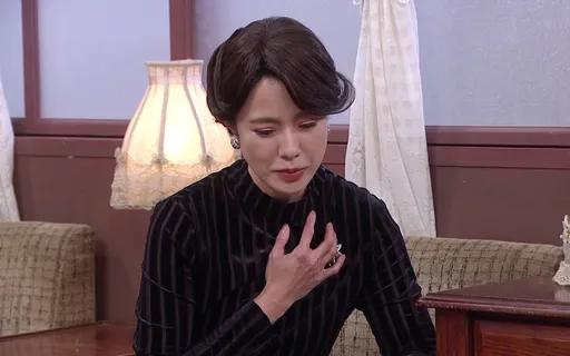 黃瑄戲裡心臟不舒服昏倒　戲外出車禍直呼：「很玄！」