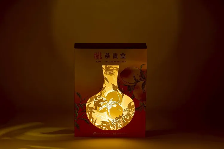 桃茶寶盒成為展現文化的生活藝術品。農業局提供
