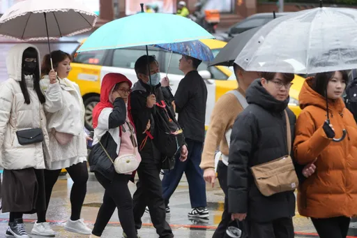 明起周末回暖！各地仍有降雪机率　跨年东北季风再增强