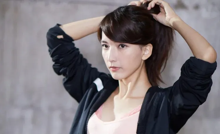 被爆「穿薄纱骚扰学长」！陈匡怡喊告镜周刊　律师预言结局