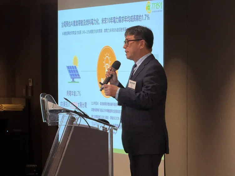 太陽光電產業永續發展協會榮譽理事長蔡佳晋。呂承哲攝