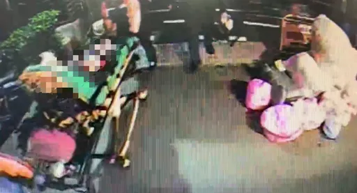 太冲动！疑谈工程分包起口角　莽男自家持刀伤人下落不明