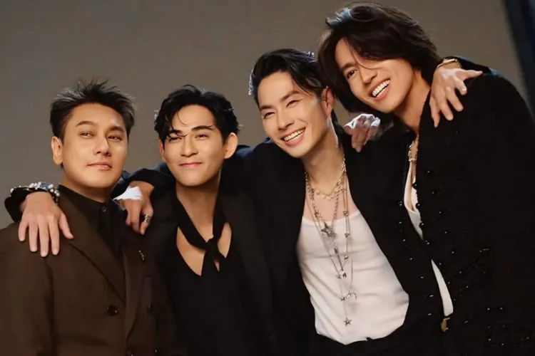 F4演唱会独漏朱孝天。翻摄朱孝天Threads