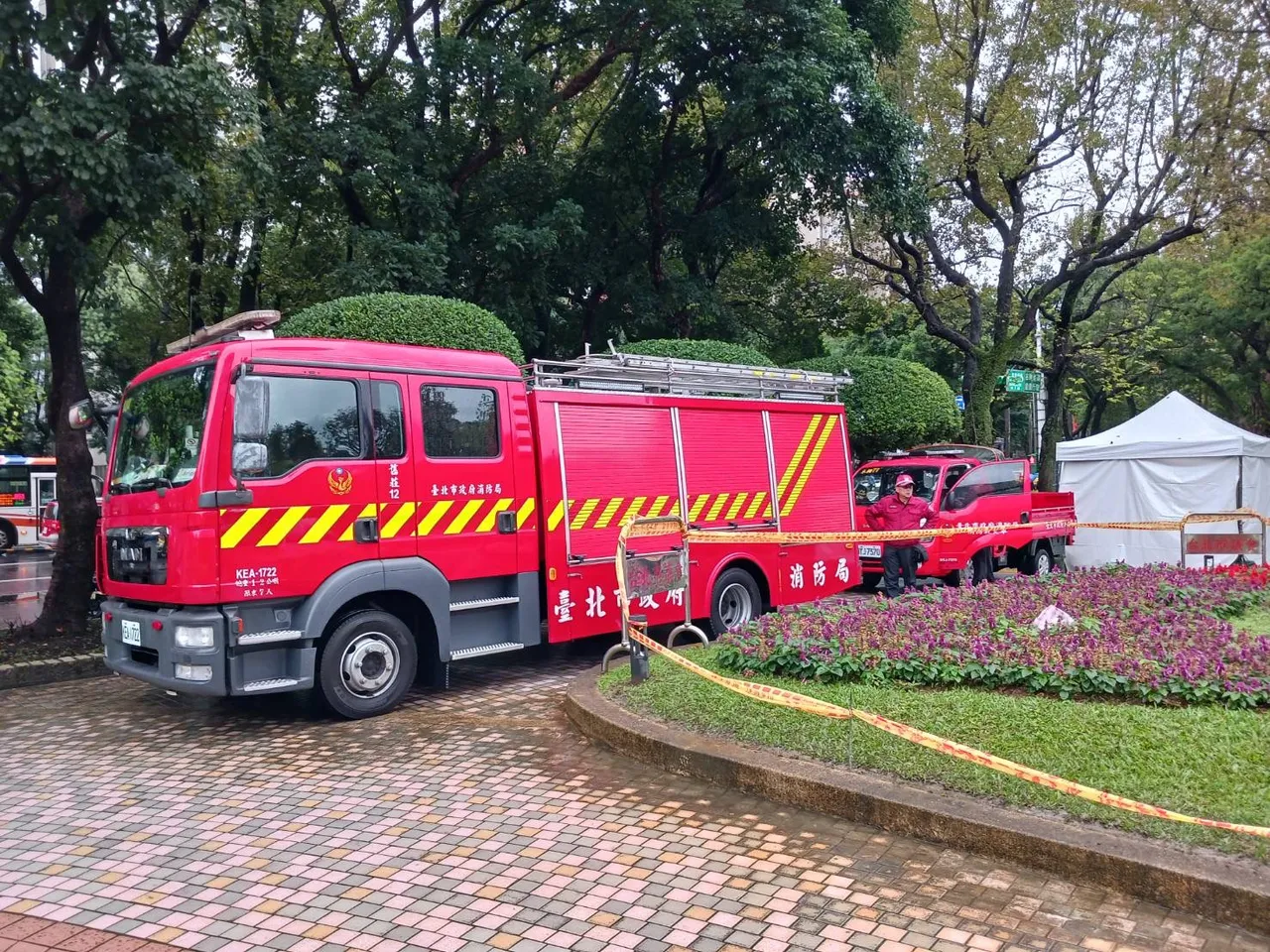 消防局以科技装备与战术部署革新，将安全防线强化。翻摄画面