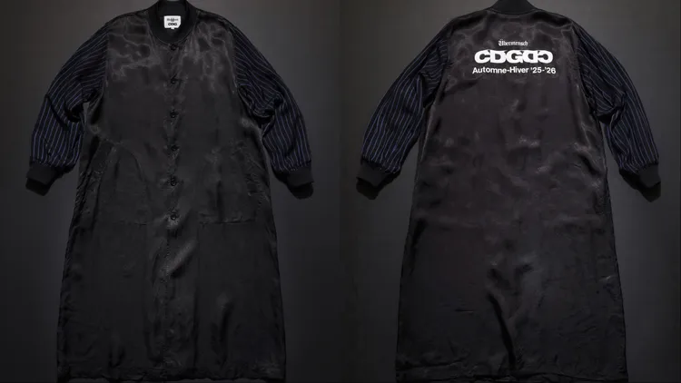 CDGｘGD聯名款STAFF風衣，2萬1200 元。品牌提供