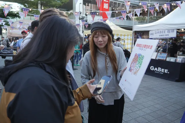 威士忌嘉年華人潮熱絡，理性飲酒宣導成亮點。業者提供