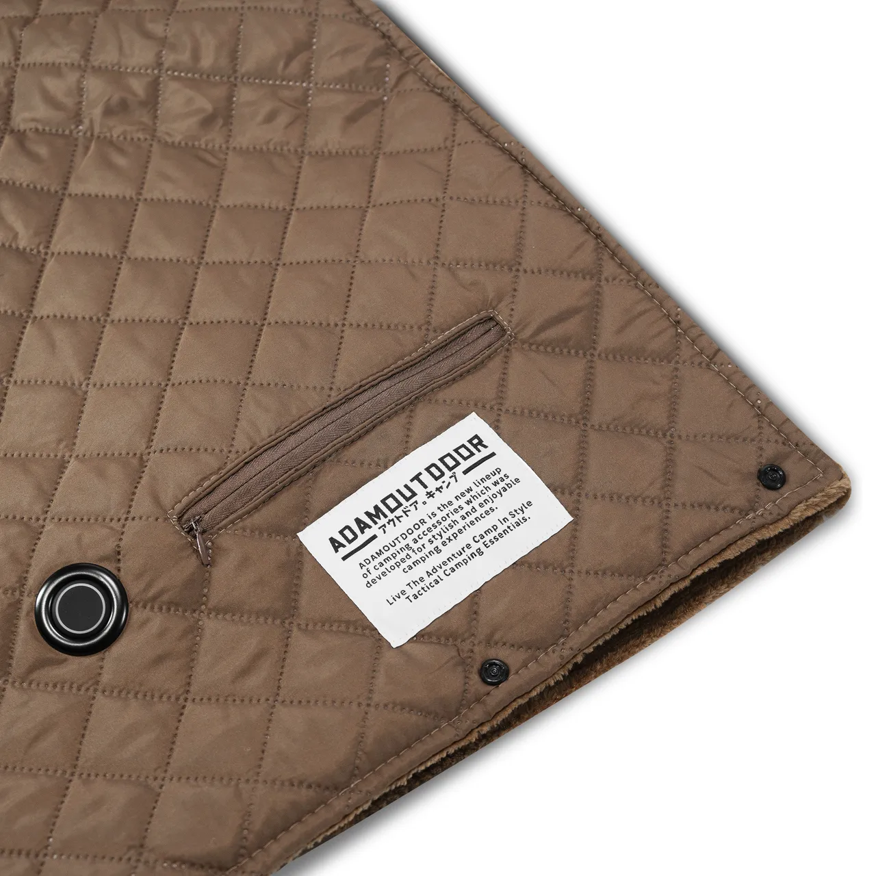 ADAMOUTDOOR USB急速加热暖心毯特价990元。业者提供