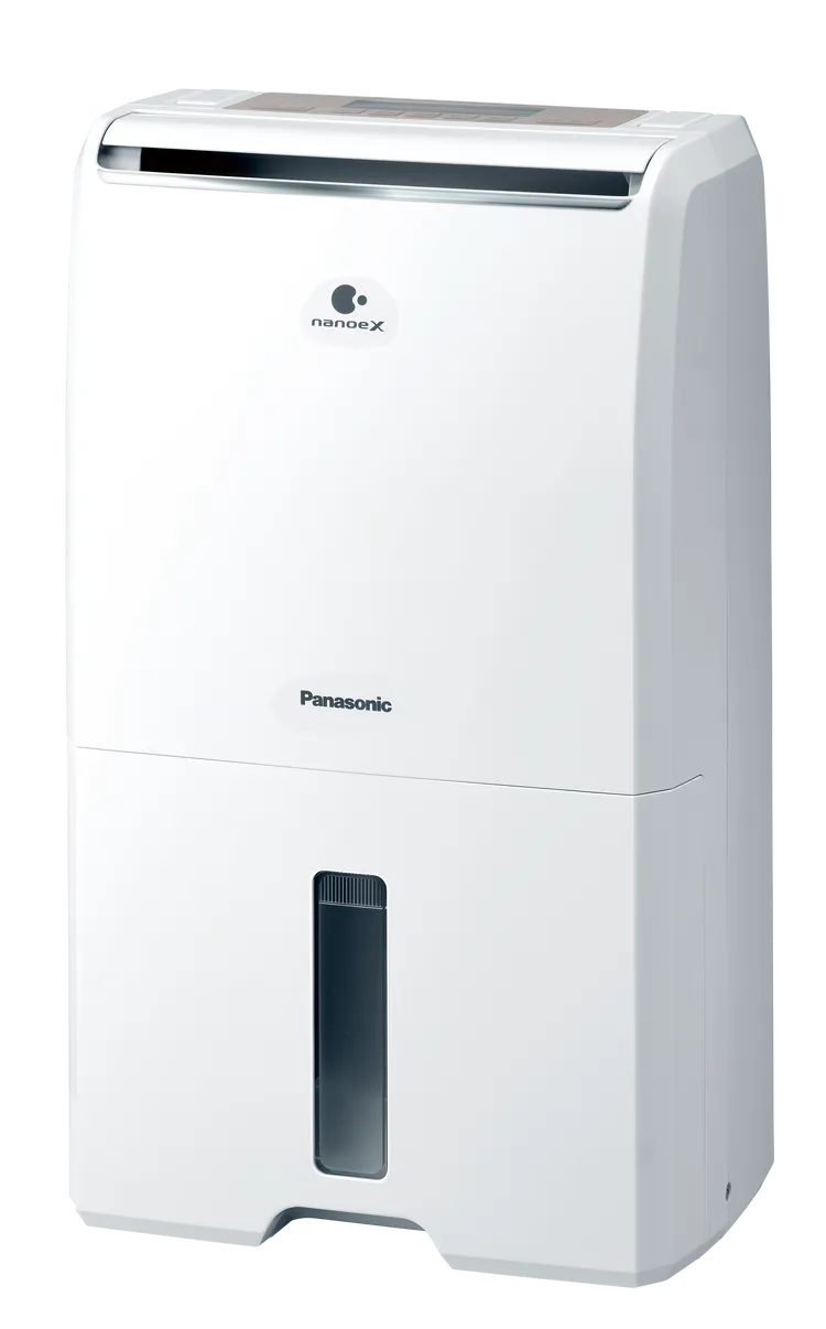 Panasonic 除濕機F-Y22PN原價1萬590元，特價9531元。業者提供