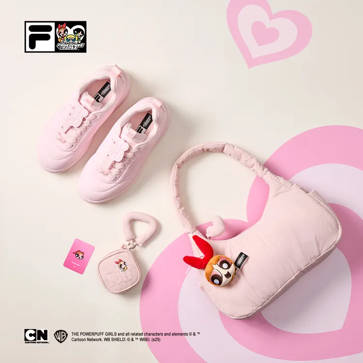FILA以角色的色彩為靈感，替休閒單品染上少女夢幻氛圍。品牌提供