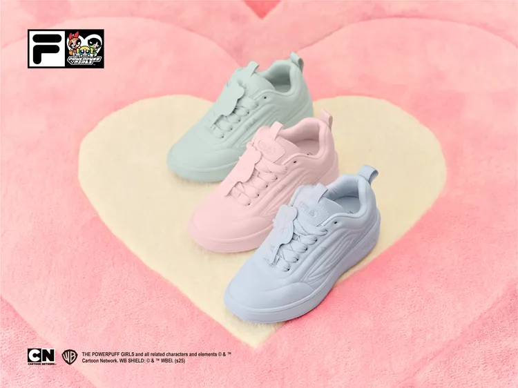 FILA X 《飛天小女警》SUPER BUBBLE聯名鞋款，各2980元。品牌提供