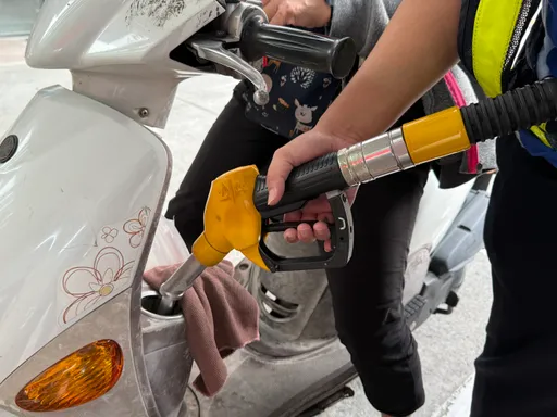 加油族注意！2大因素影响　下周汽、柴油各调涨0.1元