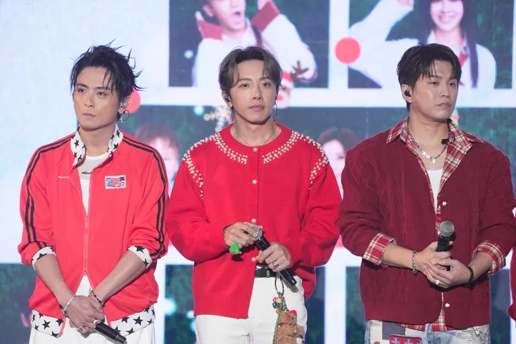 坤達（中）透露近期已在為台北小巨蛋高空演出訓練。彭欣偉攝