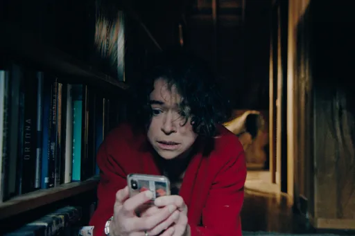 艾美奖视后自爆超胆小　兴奋狂嗑9个巧克力蛋糕