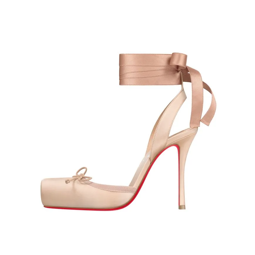 Christian Louboutin CASSIA LACE UP 100，4万4900元。品牌提供