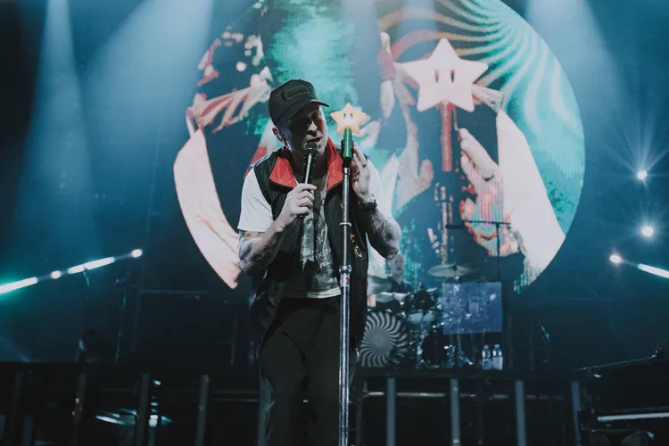 萊恩唱到《RUNAWAY》時，即興改歌詞「My friends in 高雄 they don't know…」。Live Nation Taiwan提供