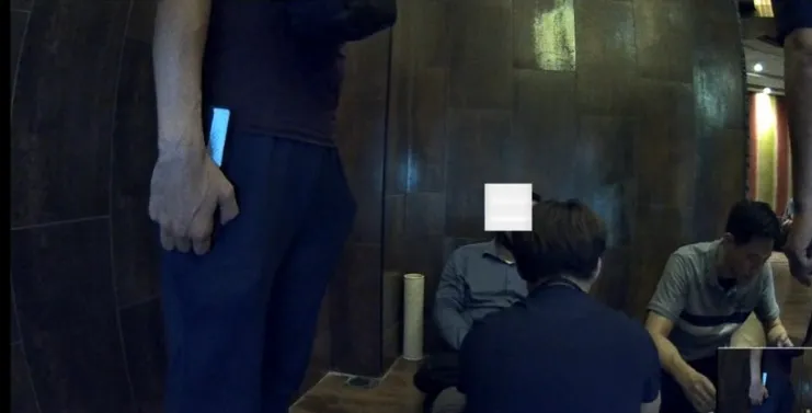 警方逮捕取貨犯嫌。翻攝畫面