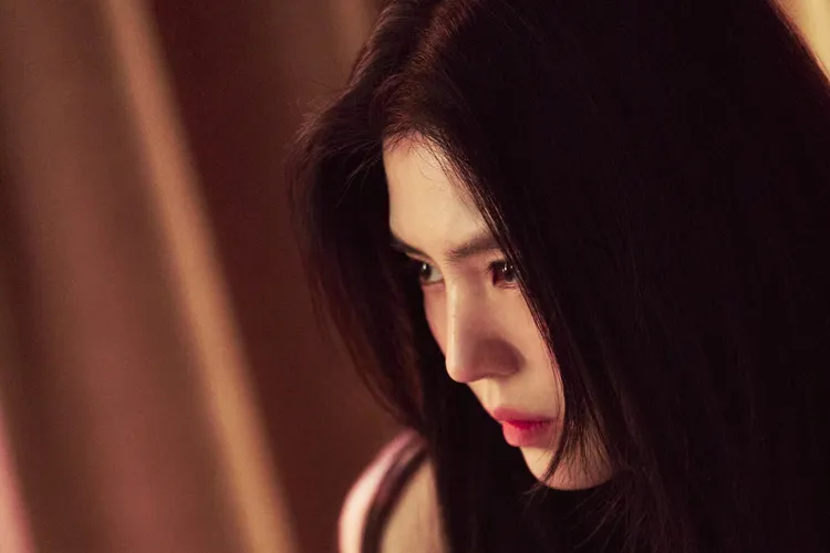 韓韶禧在片中飾演夜晚聲色場所的王牌角色。采昌國際多媒體提供