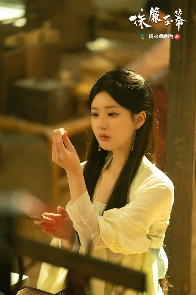 趙露思表示，讀劇本時想說她飾演的「端午」一角應該沒路可走了，但卻總能靠自己再度走出一片天。緯來提供