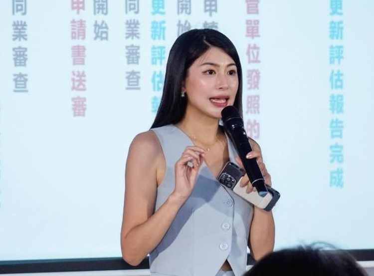 「小草女神」遭四叉貓爆料批淘寶貨「翻4倍賣」 劉芩妤反擊了