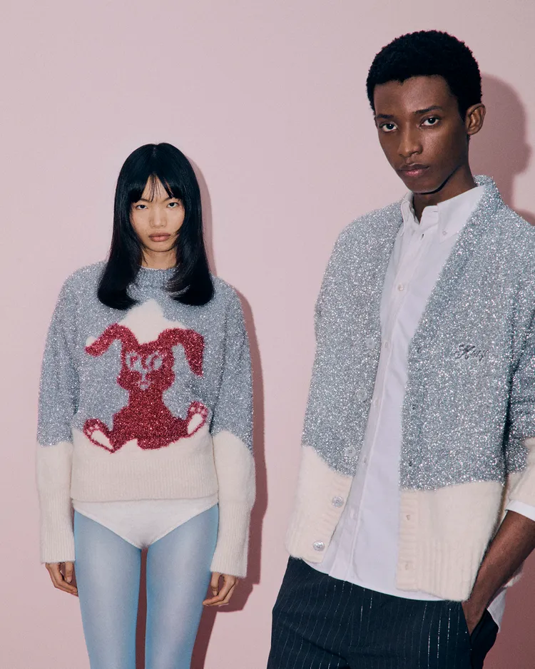 KENZO推出HOLIDAY限定系列。品牌提供