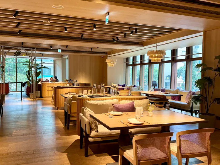 寒居酒店餐廳BeGood環境。莊偉祺攝