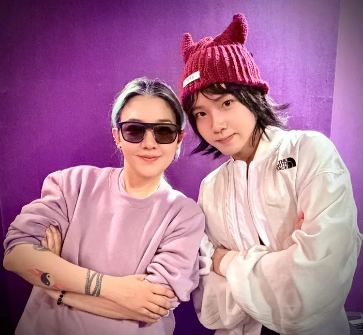 范曉萱與持修跨世代同框。臺東縣政府提供