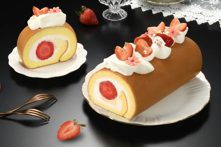 亞尼克戀莓物語生乳捲初登場，首度嚐試造型生乳捲，華麗變身就愛這抹浮誇，售價719元。業者提供