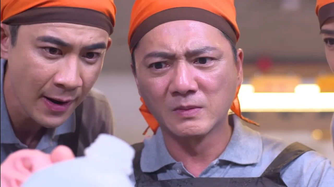 蓝苇华（右）和曾子益演兄弟。民视提供