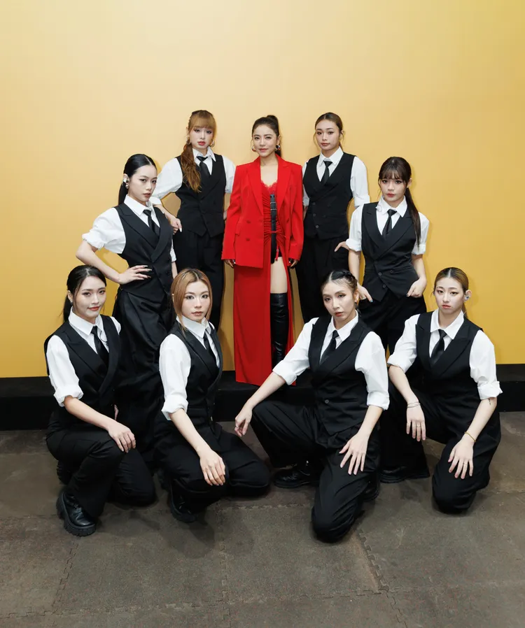 丁噹跨年夜將帶著舞群前進屏東晚會獨家開唱。相信音樂提供